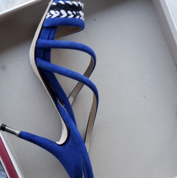 Gwen Stefani Shoes - Picture 1 of 2